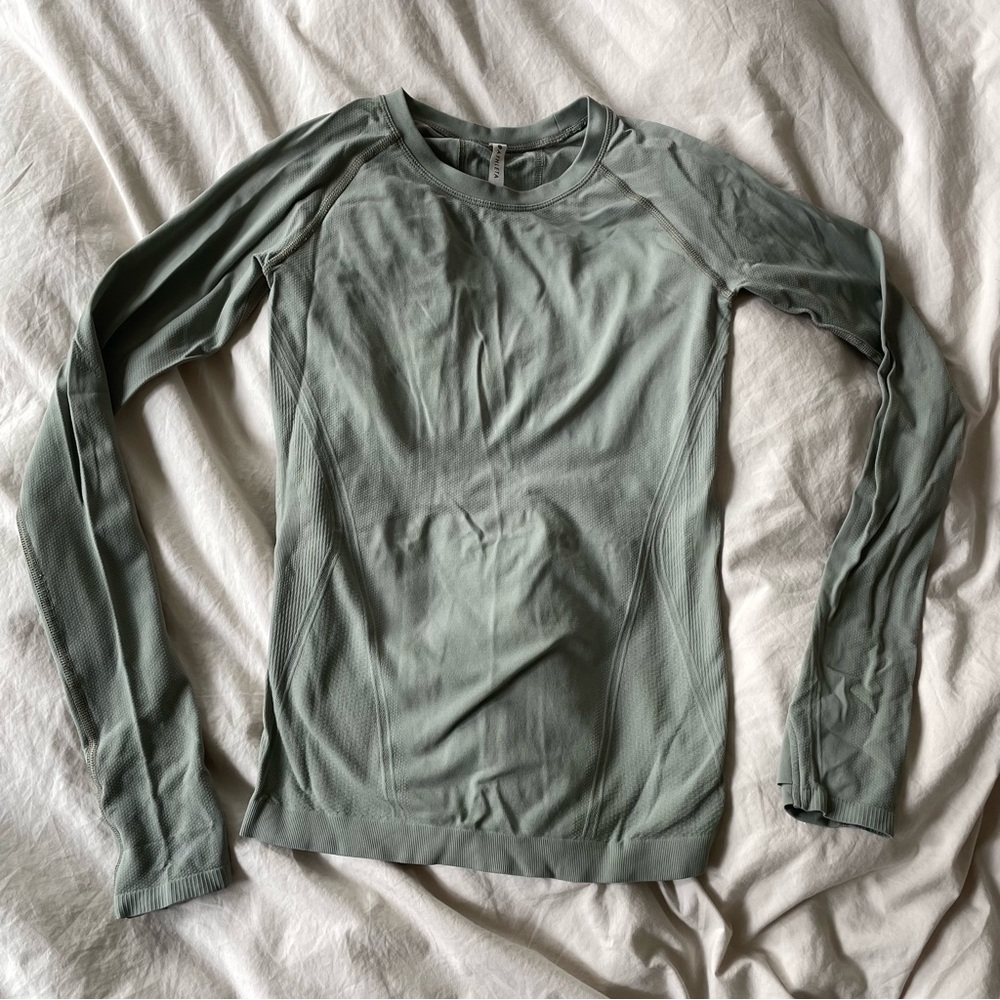 Athleta Momentum Seamless Heather Top in Glacier Green